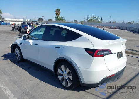 2020 Tesla Model Y Long Range Dual Motor All-Wheel Drive z USA, uszkodzony, nr VIN 5YJYGDEE6LF009429